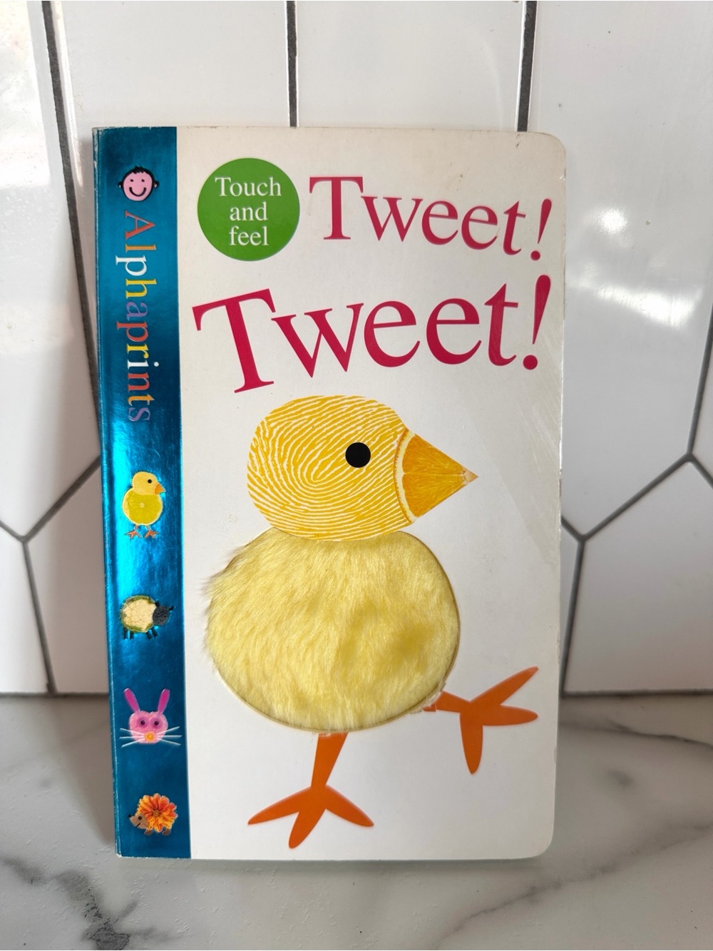 Alphaprints: Tweet! Tweet! Touch and Feel Board Book